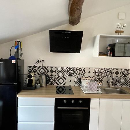 Chez Jean-Yves Et Zoe - Le Saint Andre - Au Calme, Tres Propre, Proche Parkings, Clim Apartman Niort Kültér fotó